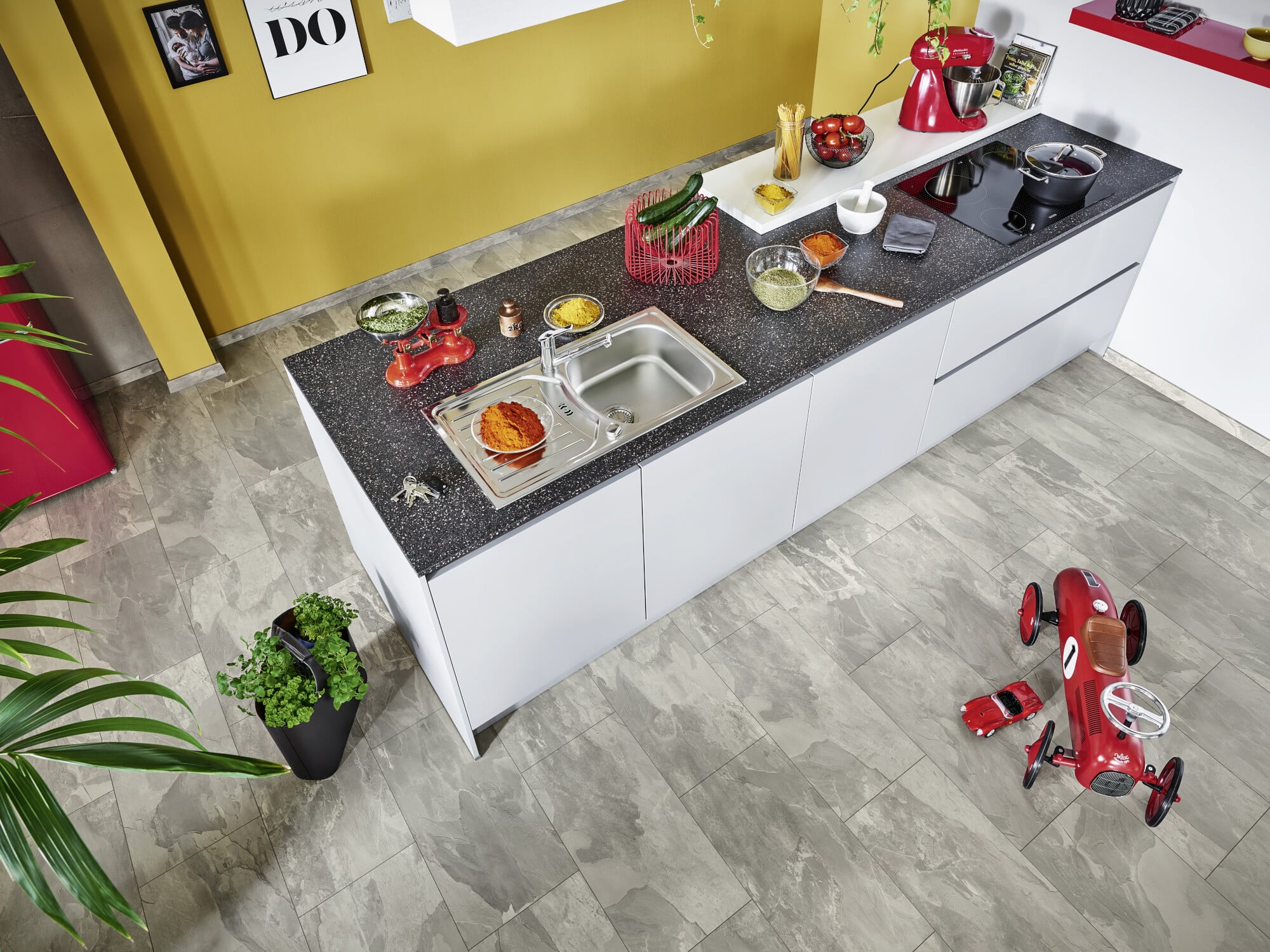 3. JOKA - 633 TL HUDSON RIVER - 6727 SLATE PURE